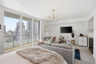 Comprar apartamento no 50 Biscayne 1909