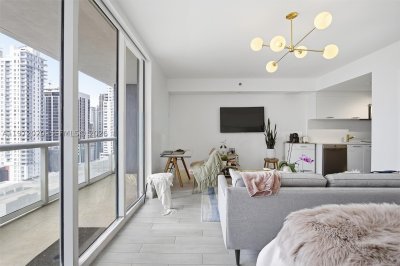 Comprar apartamento no 50 Biscayne 1909