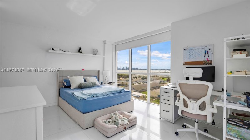 Comprar apartamento en Grandview Palace 1011