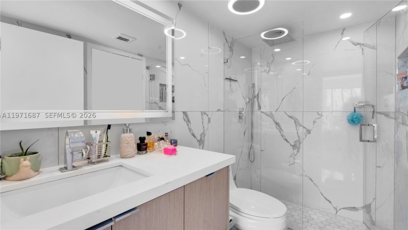 Comprar apartamento en Grandview Palace 1011