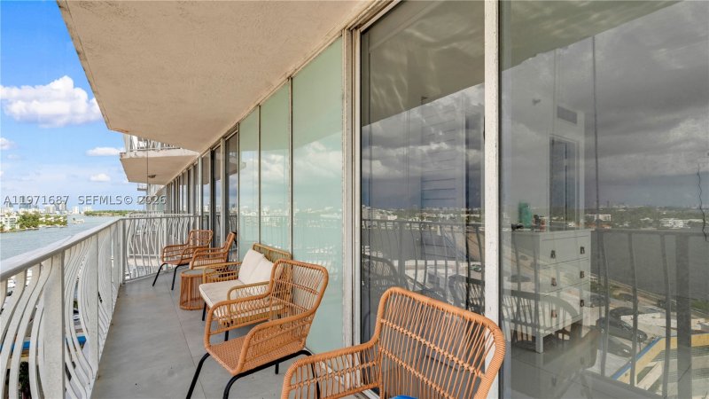 Comprar apartamento en Grandview Palace 1011