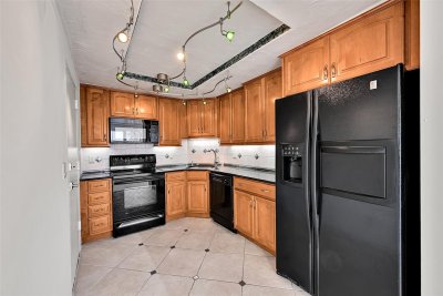 Comprar apartamento en Royal Ambassador 1215