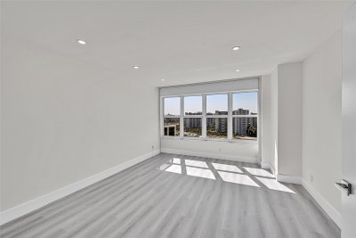 Comprar apartamento en Royal Ambassador 1215