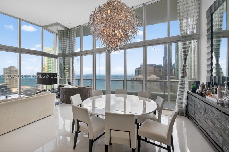 Comprar apartamento en Icon Brickell Tower II 2201