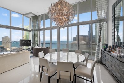 Comprar apartamento en Icon Brickell Tower II 2201