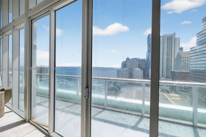 Comprar apartamento en Icon Brickell Tower II 2201