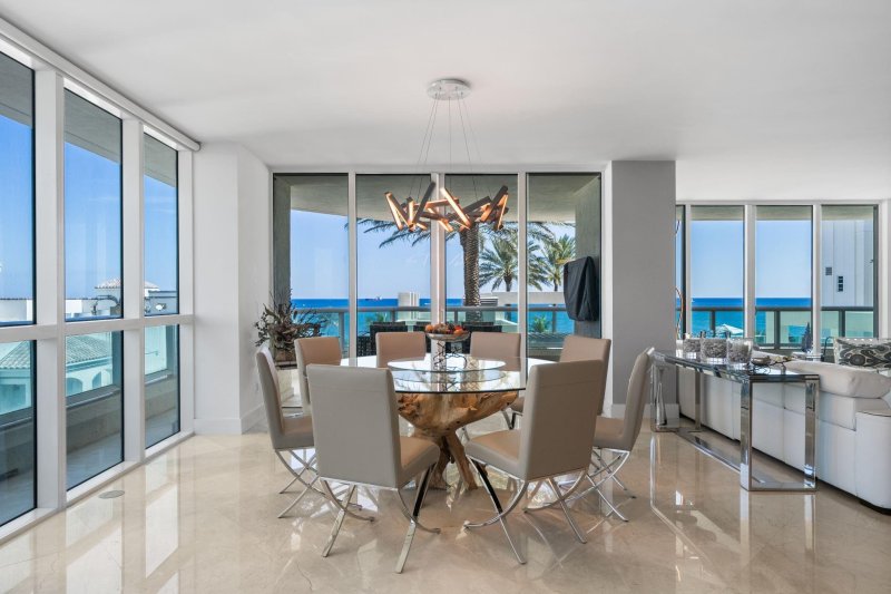 Condo for sale at Las Olas Beach Club 705