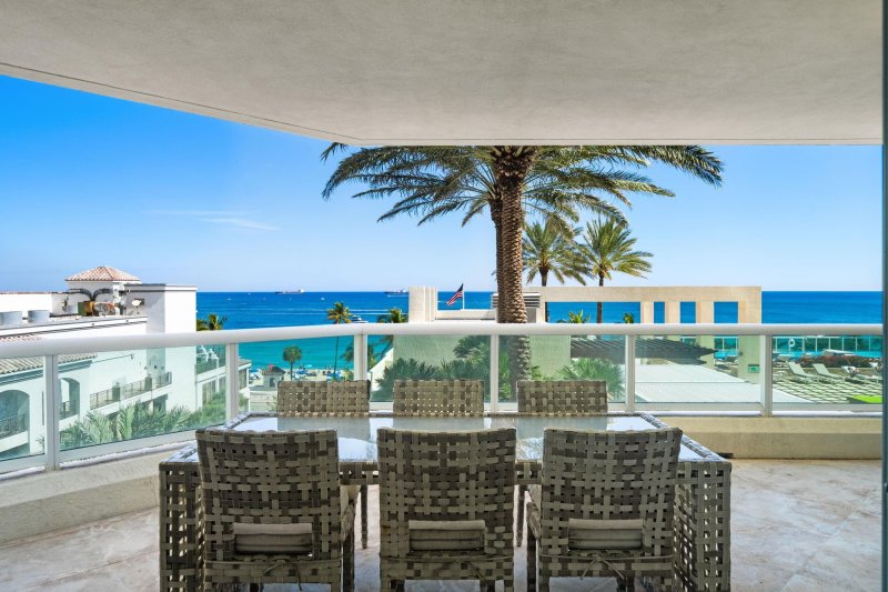 Condo for sale at Las Olas Beach Club 705