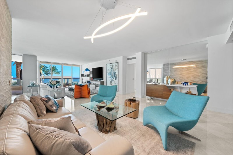 Condo for sale at Las Olas Beach Club 705