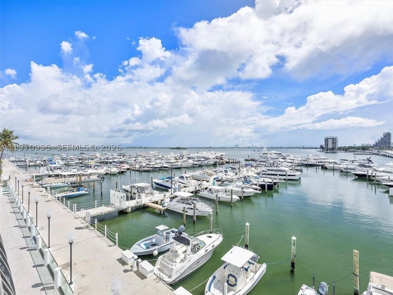 Apartment for rent at The Venetia 408