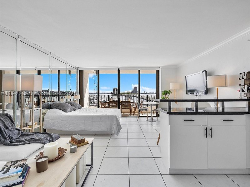 Apartment for rent at The Venetia 408