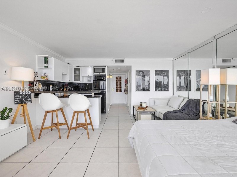 Apartment for rent at The Venetia 408