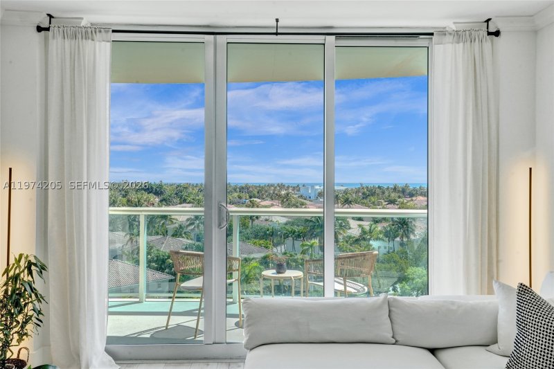 Comprar apartamento no Ocean View 718