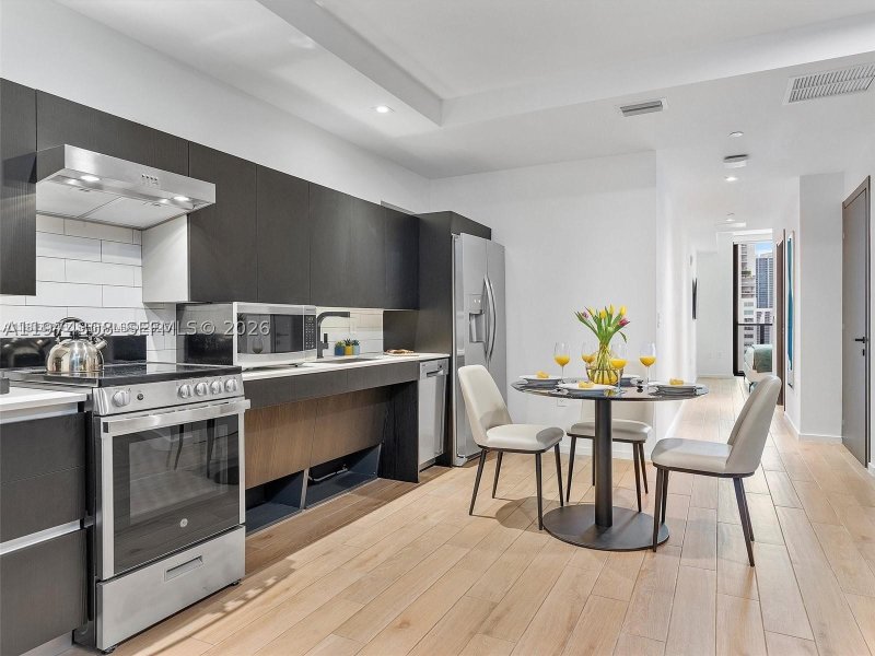 Condo for sale at The Elser Hotel and Residences 1915
