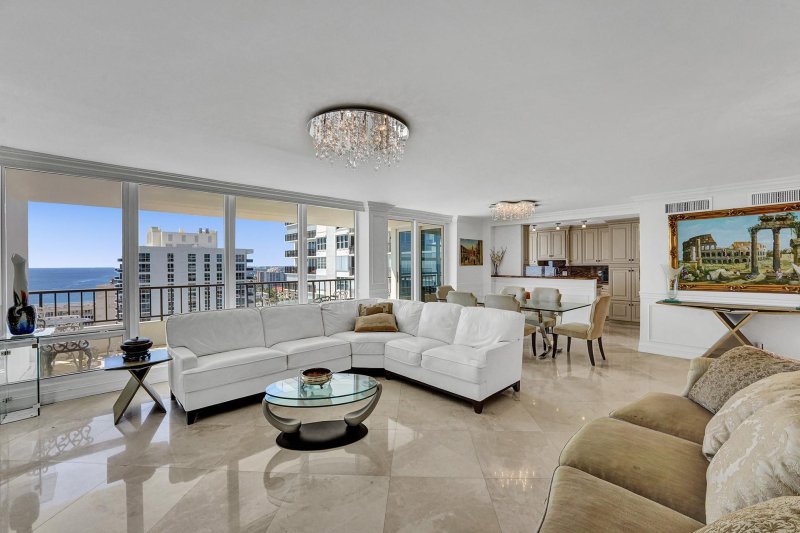 Apartment for rent at Plaza South 25H