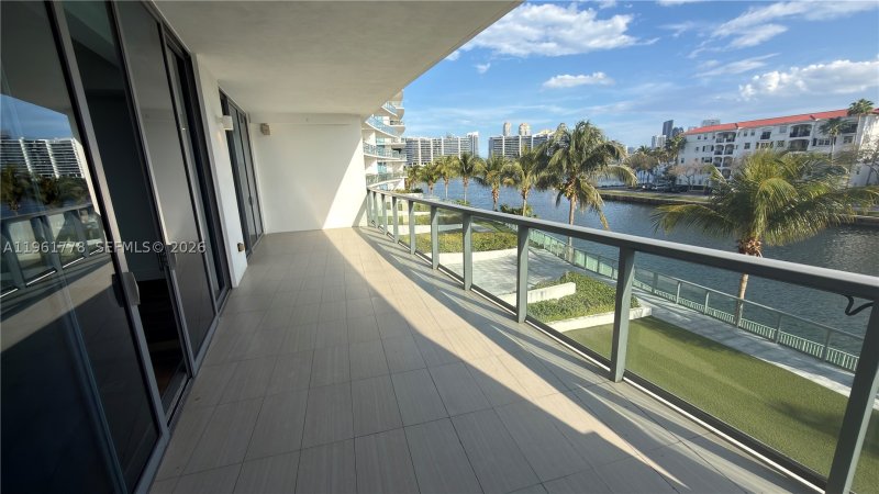 Comprar apartamento en Echo Aventura 204