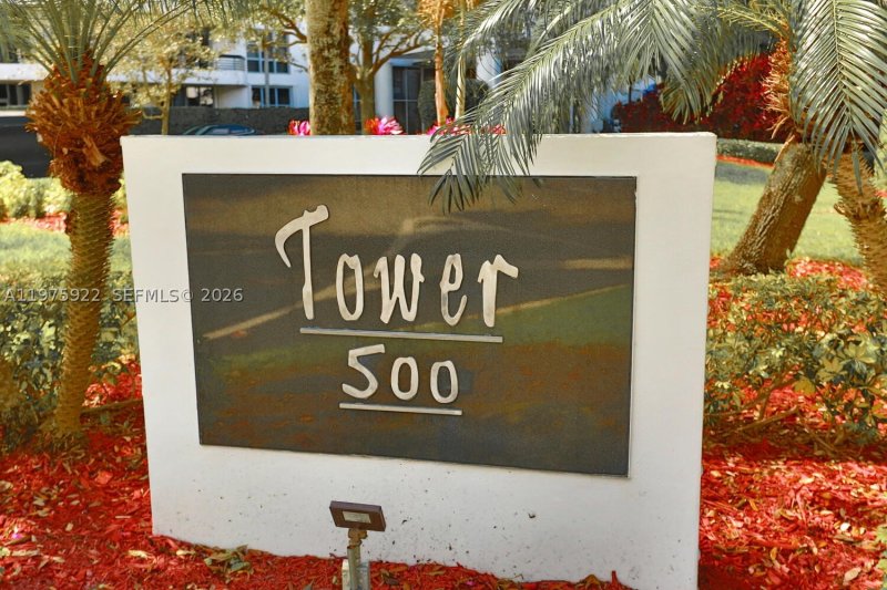 Condo for sale at Mystic Pointe 500 2807