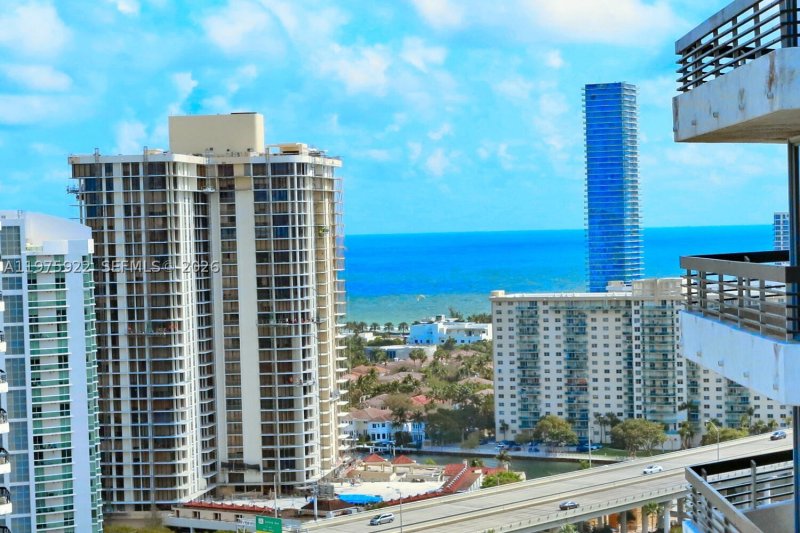Condo for sale at Mystic Pointe 500 2807