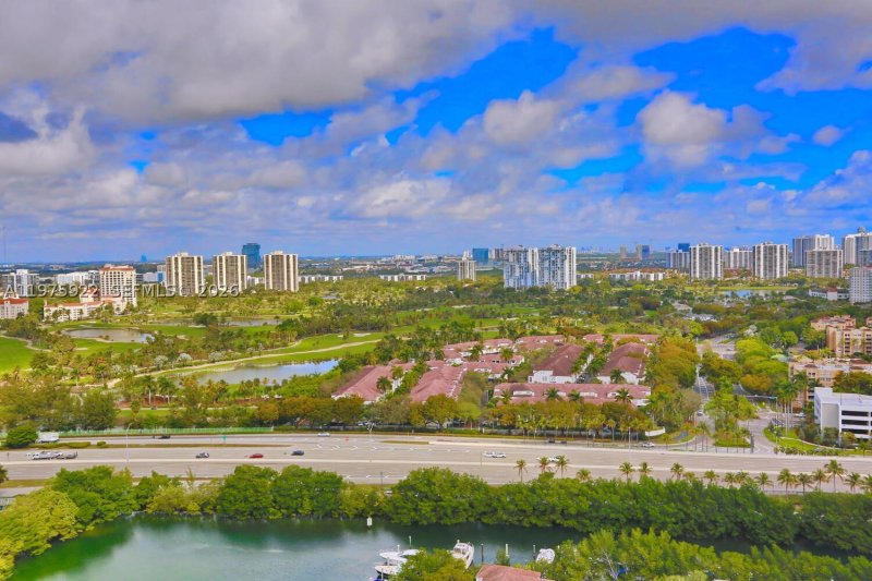 Condo for sale at Mystic Pointe 500 2807