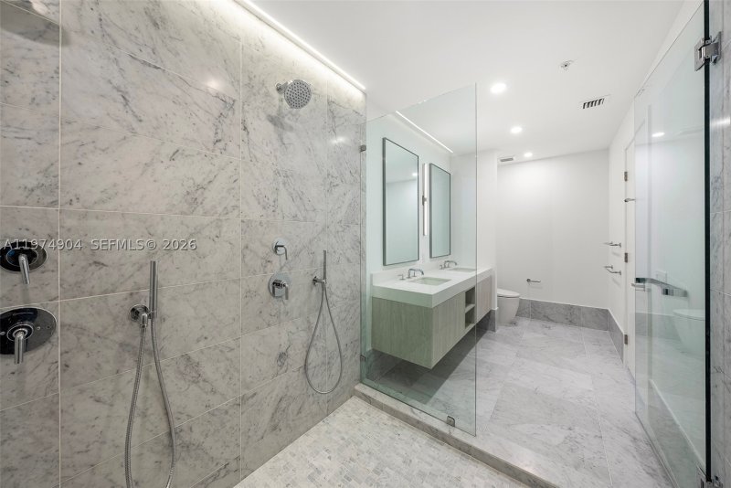 Condo for sale at La Baia South 805