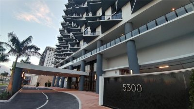 Comprar apartamento en 5300 Paseo 1603