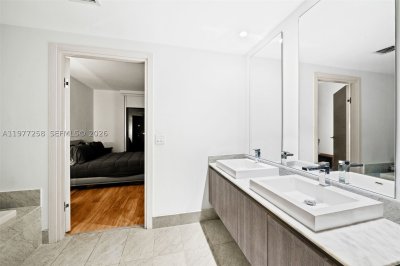 Comprar apartamento en SLS Lux Brickell 2705