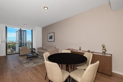 Comprar apartamento no The Elser Hotel and Residences 2418