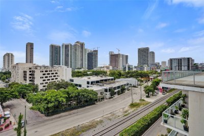 Comprar apartamento en Midtown Miami 2 H0708