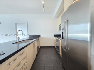 Comprar apartamento no Axis on Brickell North Tower 1823-N