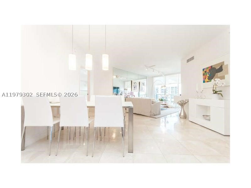 Alquiler de apartamento en La Perla 2406