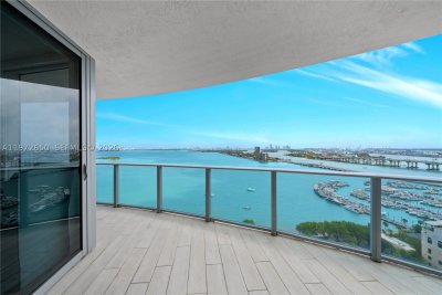 Comprar apartamento no Aria on The Bay 2112