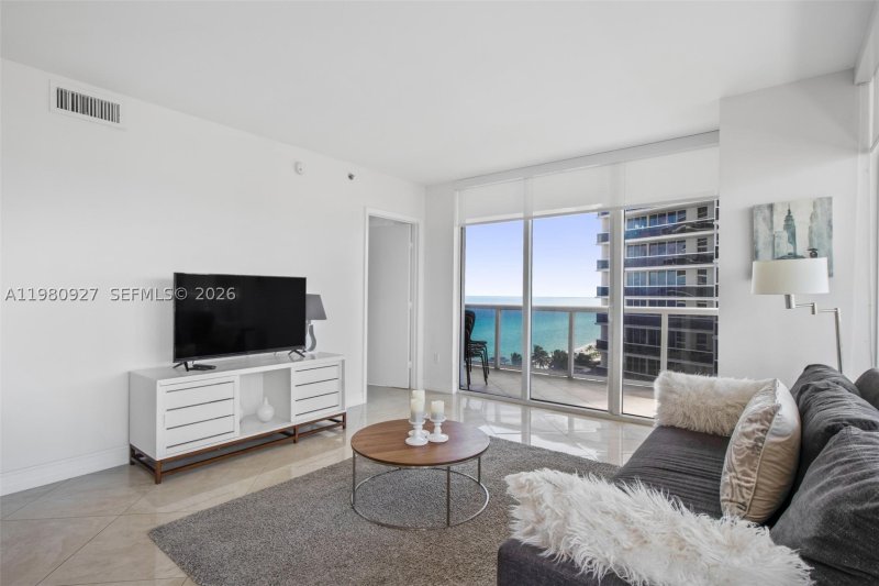 Alquiler de apartamento en Beach Club Two 1406