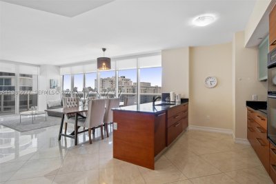 Aluguel de apartamento no Beach Club Two 1406