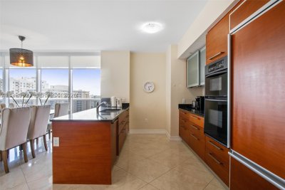 Aluguel de apartamento no Beach Club Two 1406