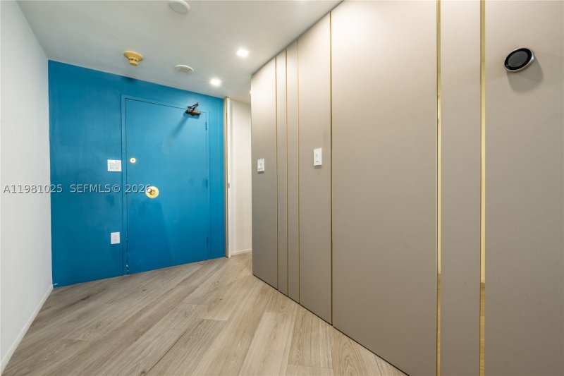 Apartment for rent at Imperial House 12F