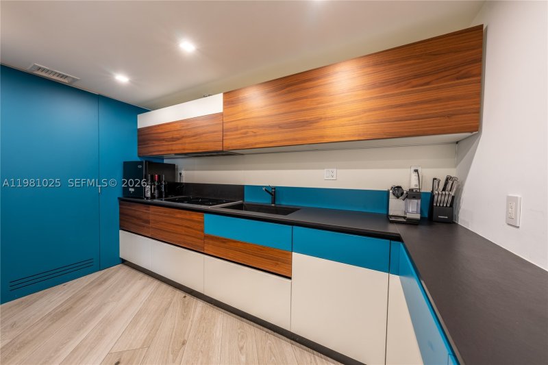 Apartment for rent at Imperial House 12F