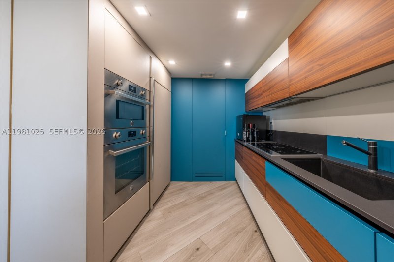 Apartment for rent at Imperial House 12F