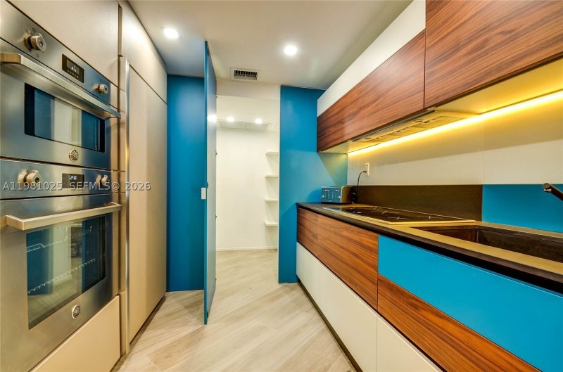 Apartment for rent at Imperial House 12F