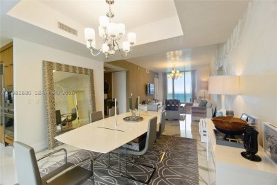 Comprar apartamento no Trump Tower Three 2606