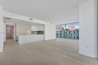Comprar apartamento en La Baia South 702