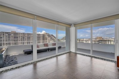 Comprar apartamento en Commodore Club South 1009