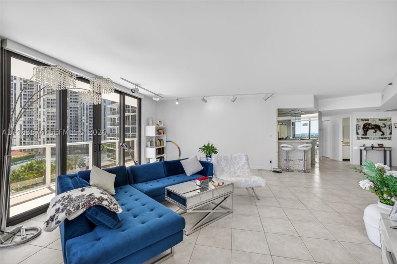 Condo for sale at Hamptons West 608
