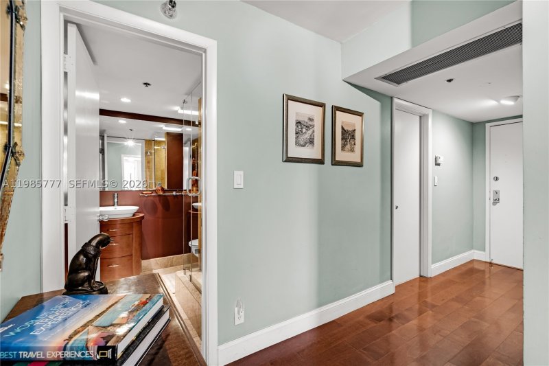 Comprar apartamento en Atlantis on Brickell 1703
