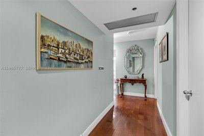 Comprar apartamento en Atlantis on Brickell 1703