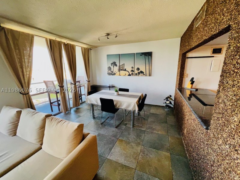 Apartment for rent at King Cole 411