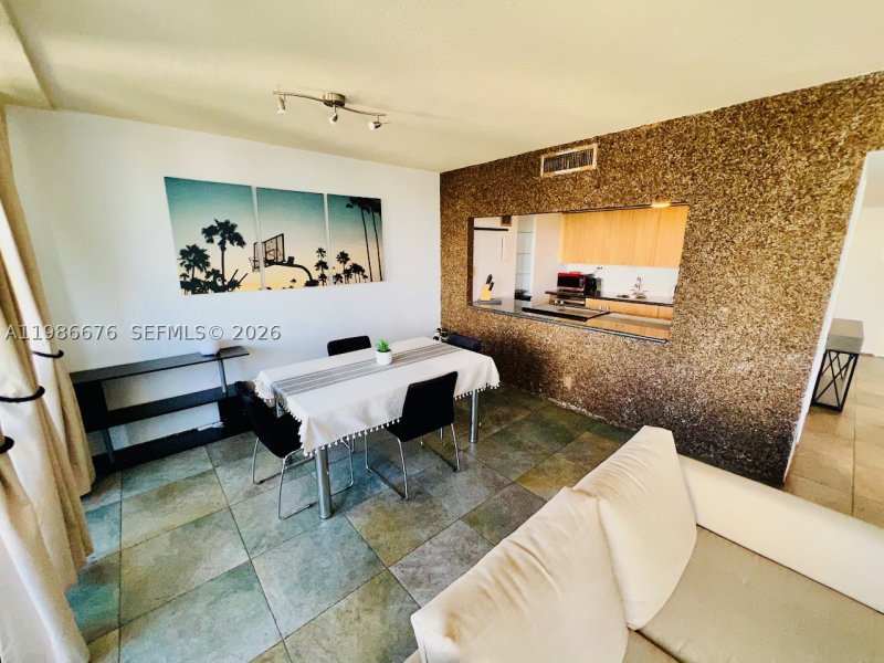 Apartment for rent at King Cole 411