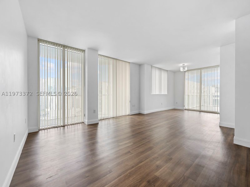 Condo for sale at Vizcayne South Tower 3108