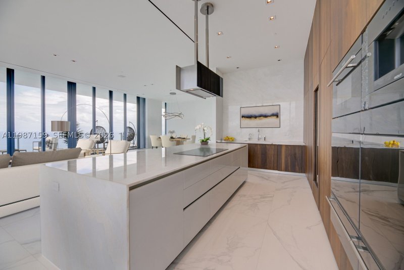Comprar apartamento en Muse Sunny Isles Beach 4501/4601