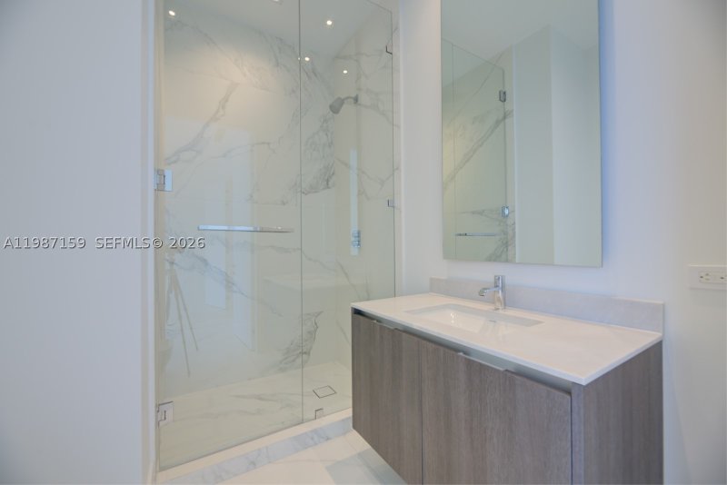 Comprar apartamento en Muse Sunny Isles Beach 4501/4601