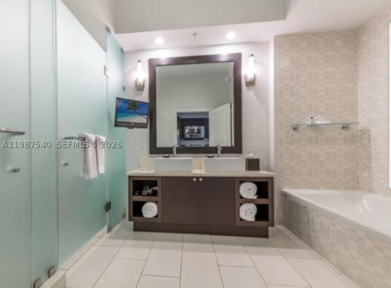 Condo for sale at The Blue Doral 406